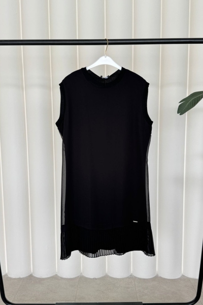 Mürvet İçlik Siyah