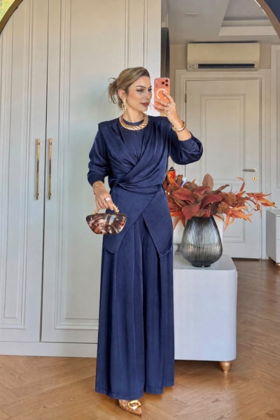 Yaşam Pantolonlu Takım Lacivert