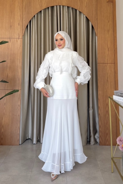 Eda Etekli Takım Beyaz