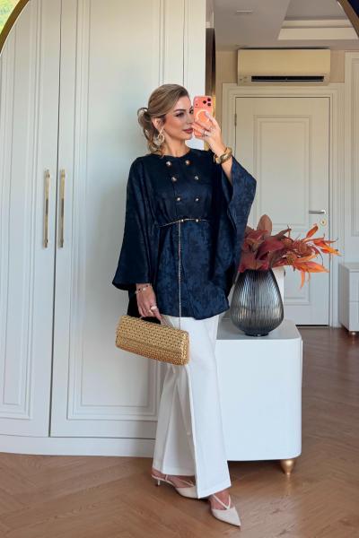 Derya Panço Lacivert